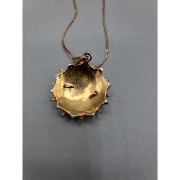 White & Gold Plated Starburst Pendant Necklace 18" Herringbone Chain - Picture 11 of 16